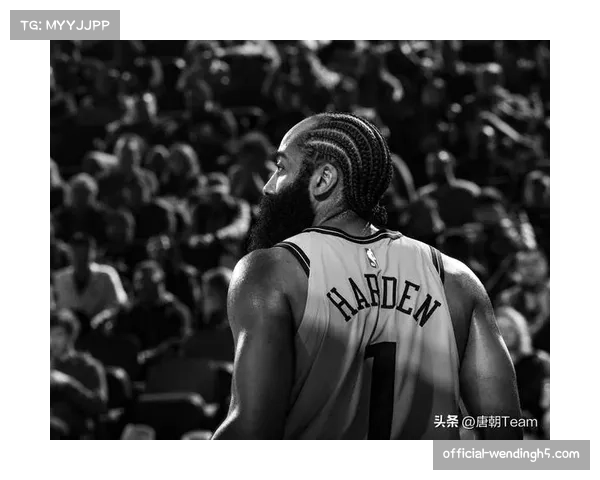 快船勇士战鲍威尔救球出界漏判三次不利